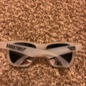 Babyaitors sun glasses